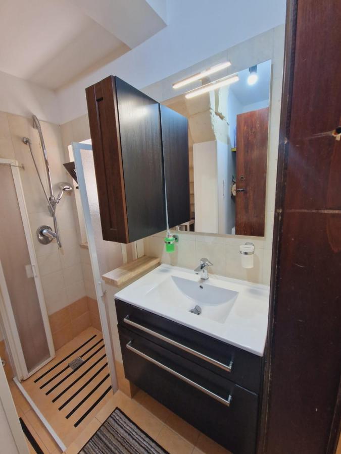Вилла Casa Dante Deliziosa Casa A Due Passi Dal Centro Лечче Экстерьер фото