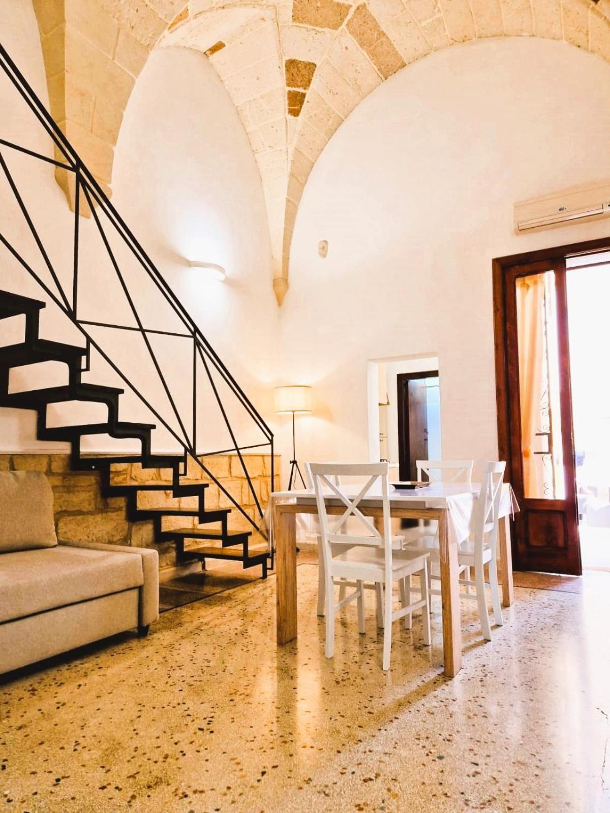 Вилла Casa Dante Deliziosa Casa A Due Passi Dal Centro Лечче Экстерьер фото